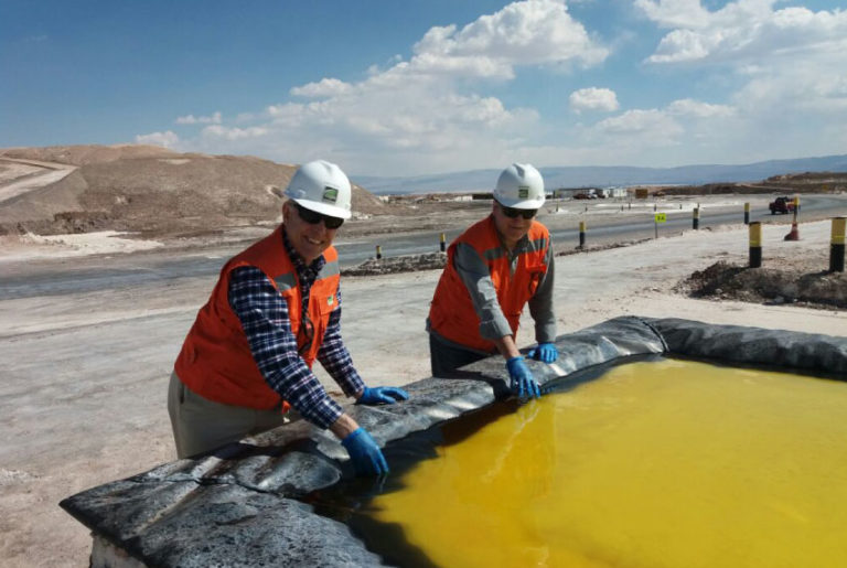 Científico de renombre visita SQM