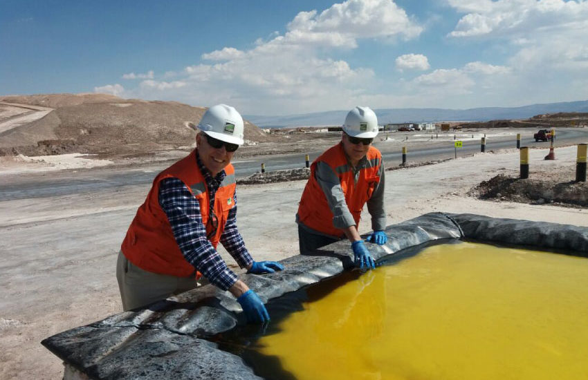 Científico de renombre visita SQM