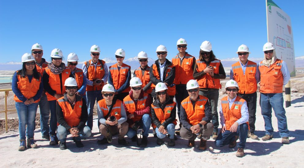 Investigadores nacionales e internacionales visitan Salar de Atacama