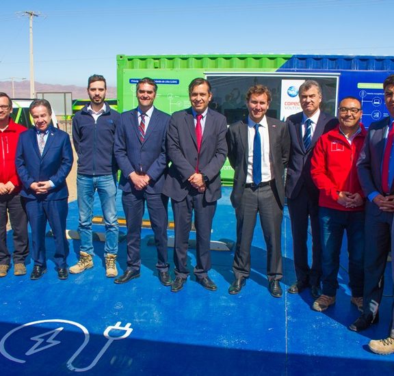 South America’s first solar eco-charger for electric cars inaugurated in Antofagasta