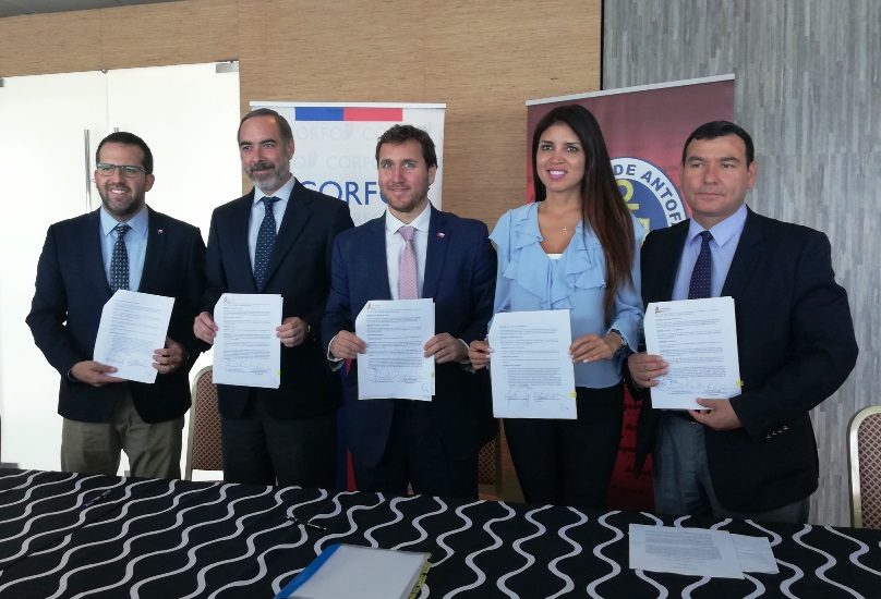 CORFO, SQM y Municipalidades firman convenios para concretar primera entrega de recursos acordados en contrato de Salar de Atacama