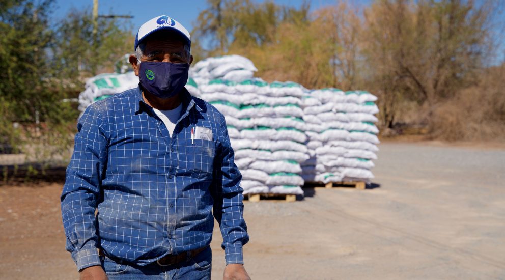 Ranchers from Pampa del Tamarugal and Quillagua  Receive 46 Tons of Fodder to Face Public Health Crisis