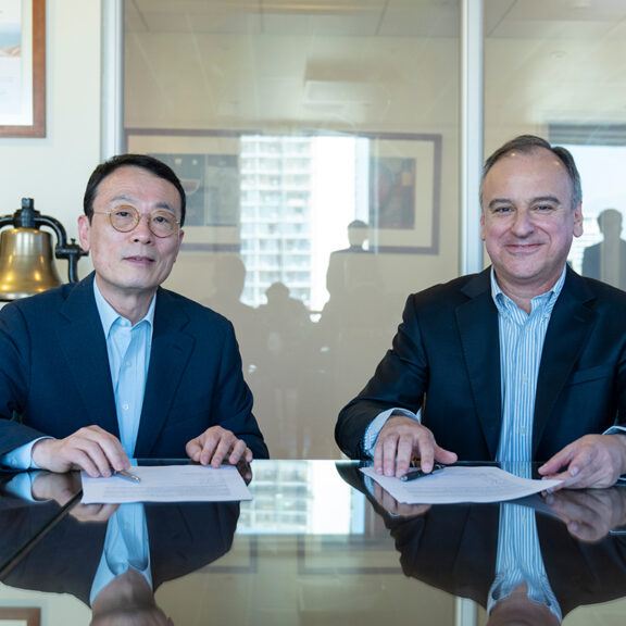 SQM and LG Energy Solution sign an agreement to promote the added value and the technology of lithium