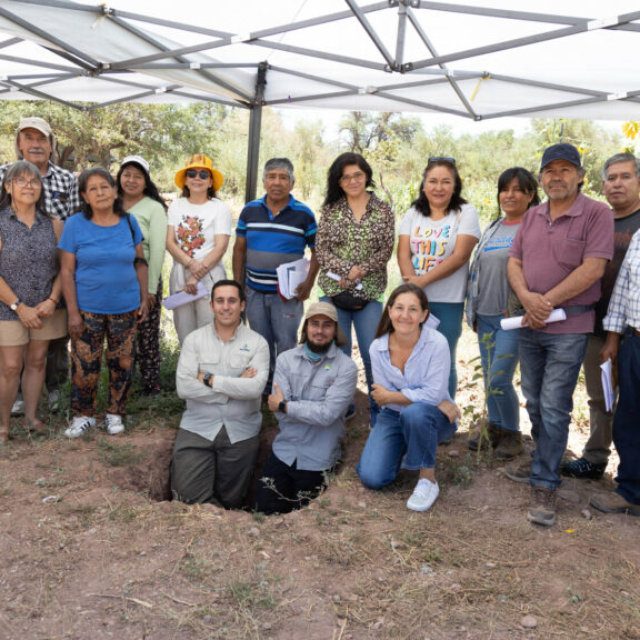 (Español) Vecinas y vecinos de la comuna de San Pedro de Atacama participan en Academia de Riego impulsada por SQM Salar