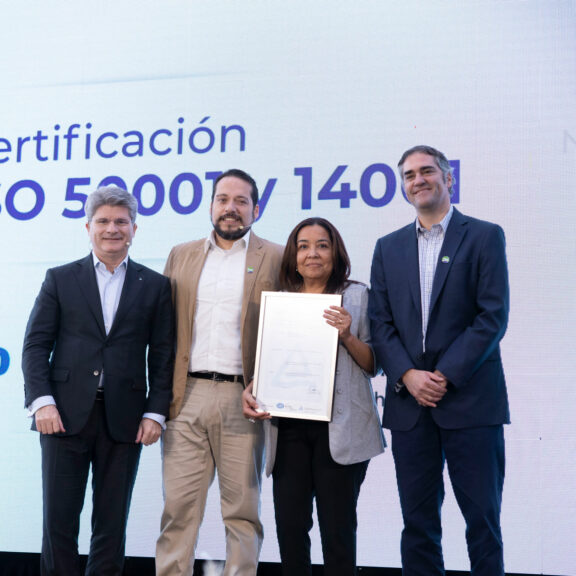 SQM Yodo Nutrición Vegetal recibe certificación mundial por su gestión energética y ambiental